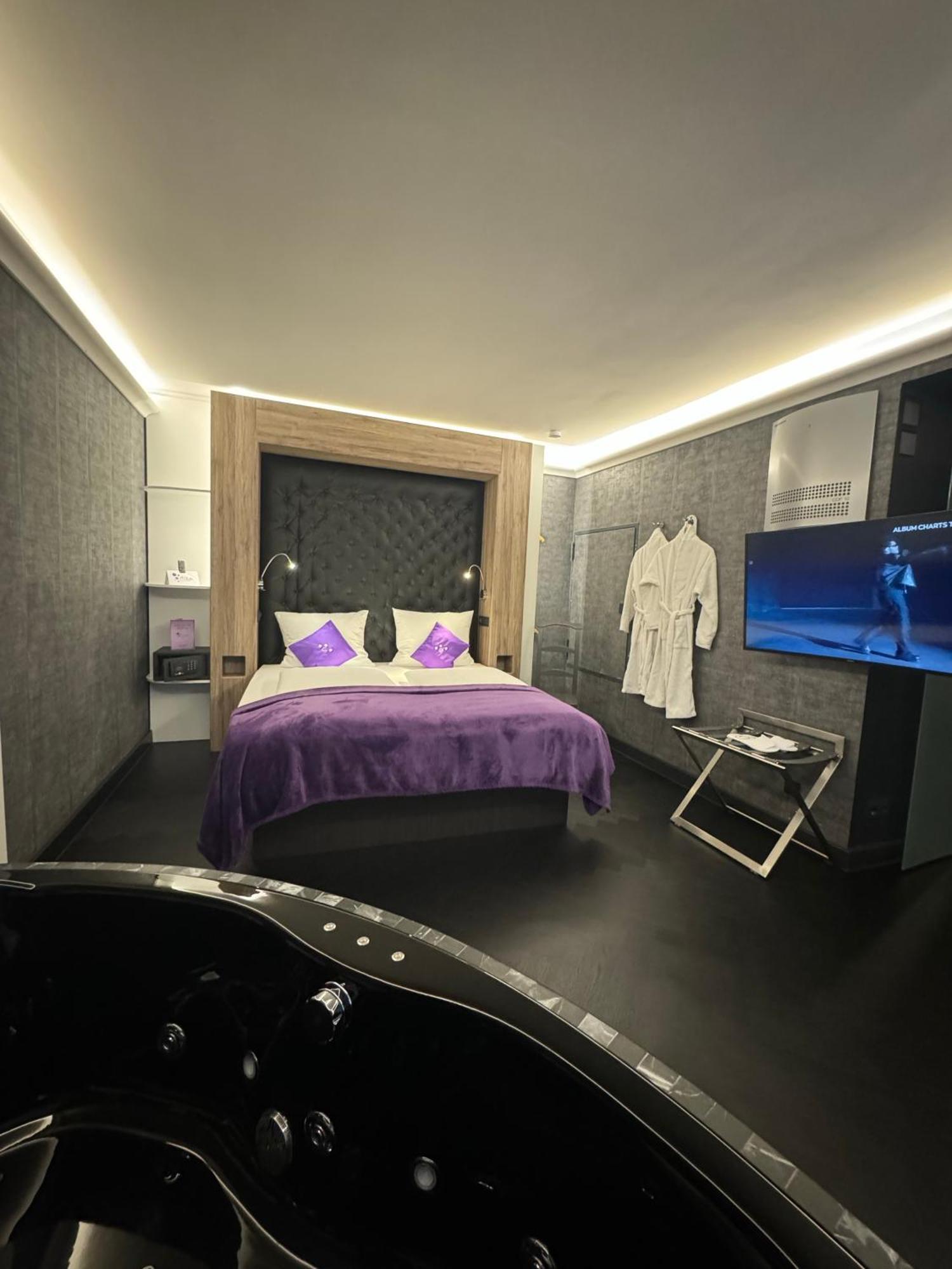 Hotel Plaza Design