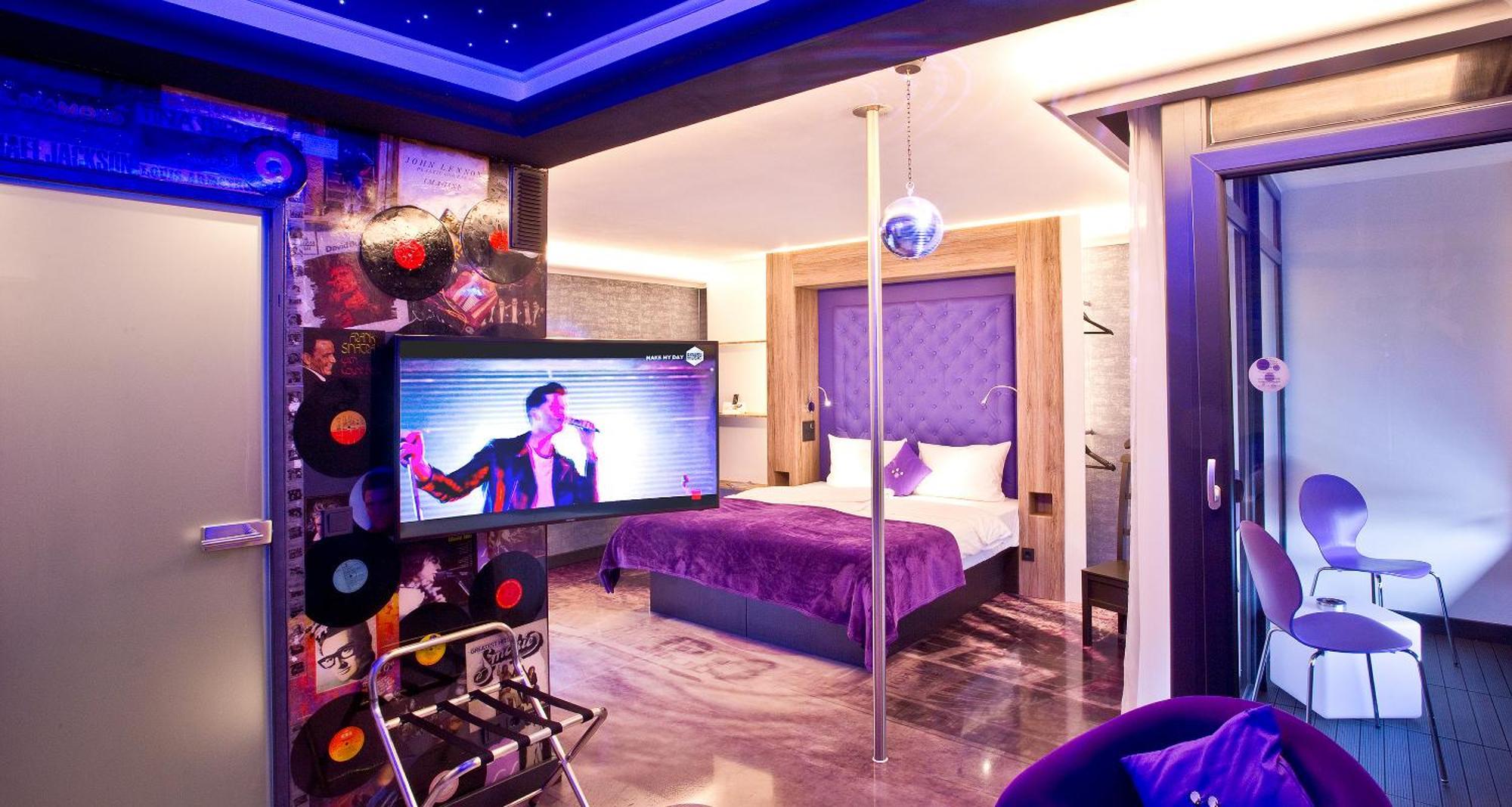 Hotel Plaza Design