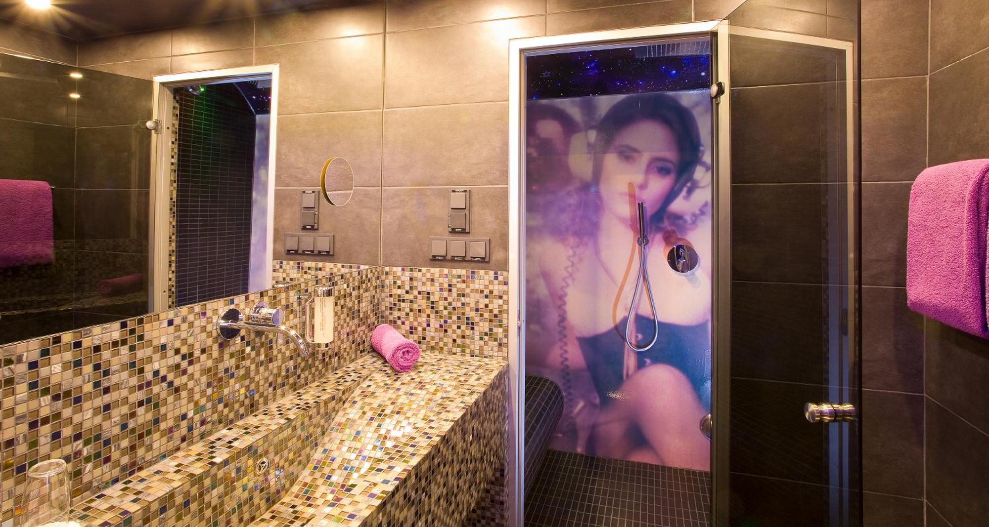 Plaza Design 4*