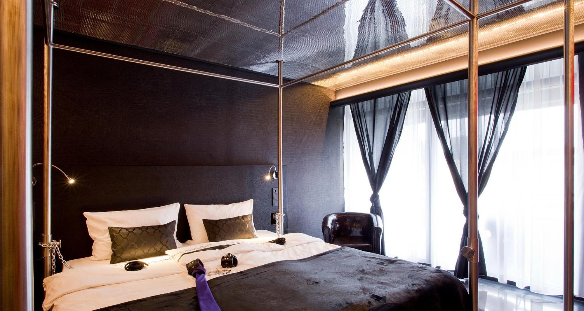 Hotel Plaza Design 4*
