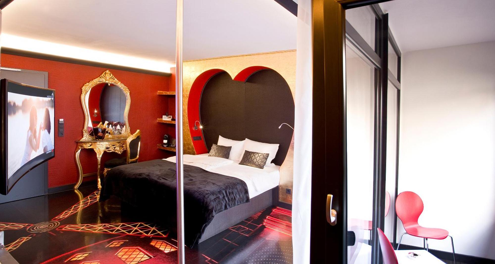 Hotel Plaza Design